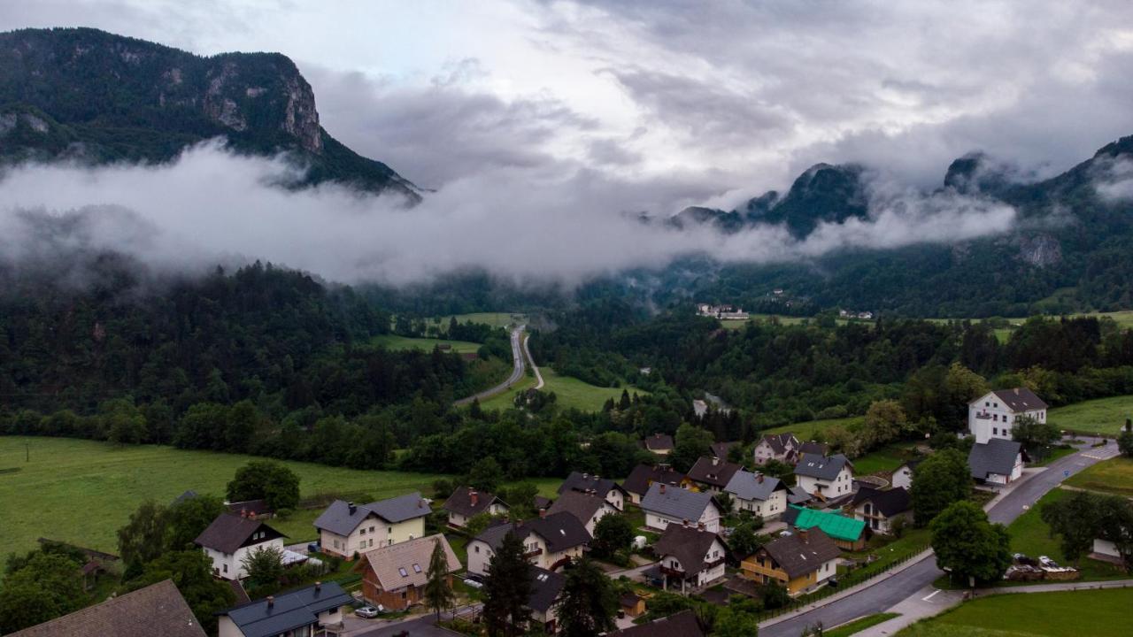 Alp House Hotel โบฮินิสกา เบลา ภายนอก รูปภาพ